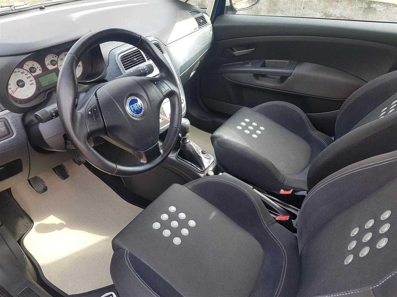 Fiat-Grande-Punto