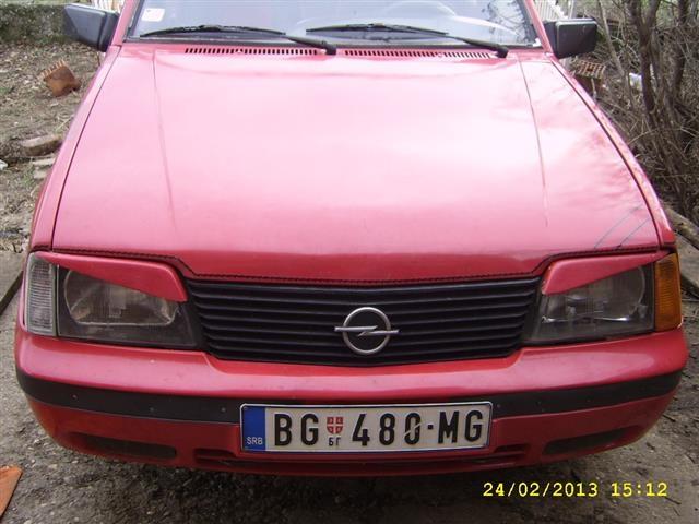 Opel-Ascona-1-3---82