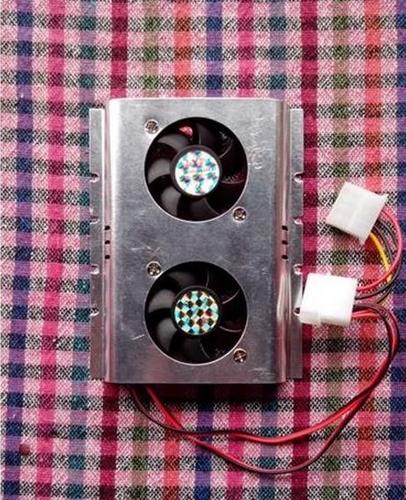 Kuler za HDD sa molex racvom