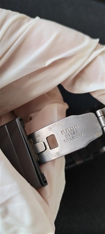 Rado-rucni-sat