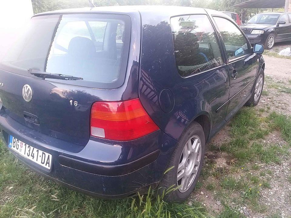 Golf-4-1-6-8v