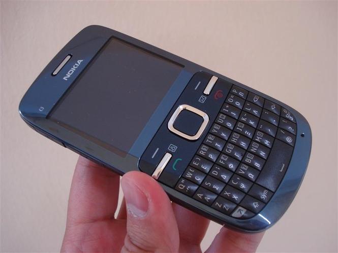 Nokia C3-00 