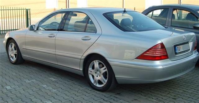 Mercedes-Benz-S320-CDI--03