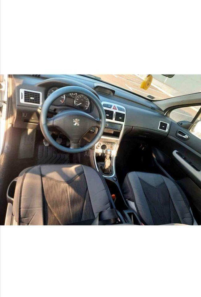 Peugeot-307