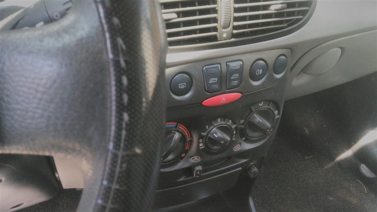 Automobili