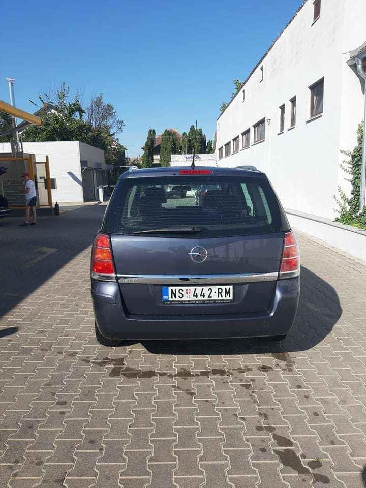 Opel-Zafira-B-1-9