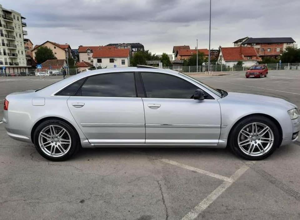 AUDI-A8L-4-2TDI-2009-GOD