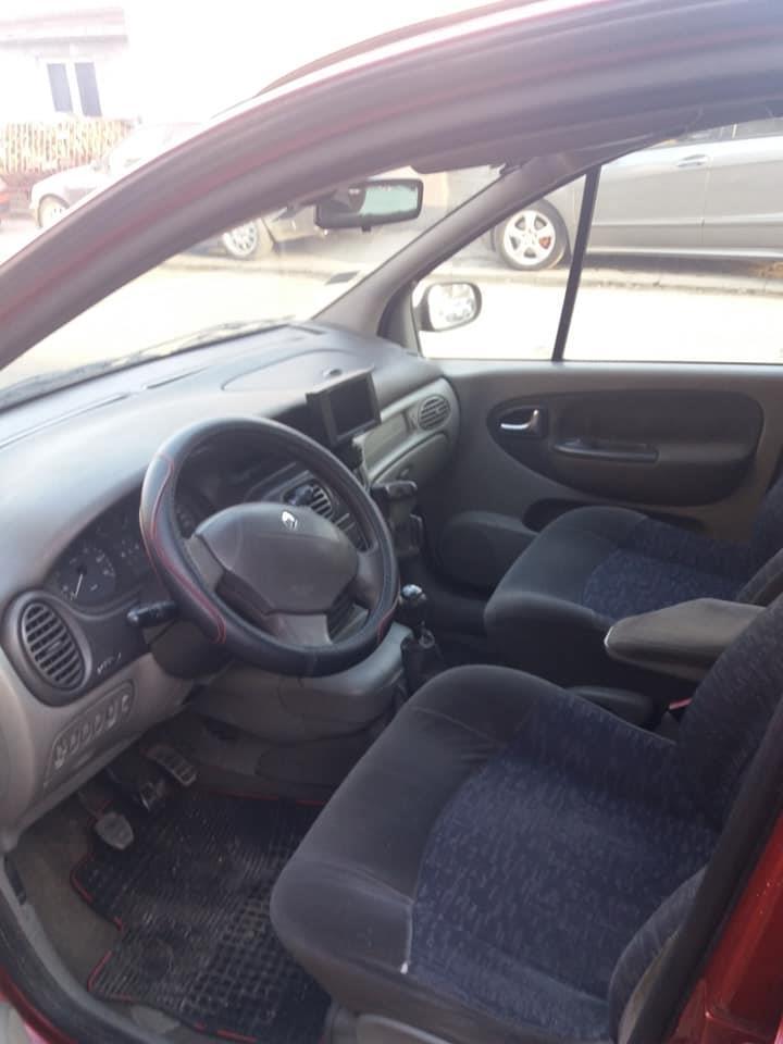 Renault-Scenik-1-9-dci-