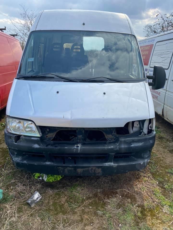 KOMBI-DELOVI-LUKA