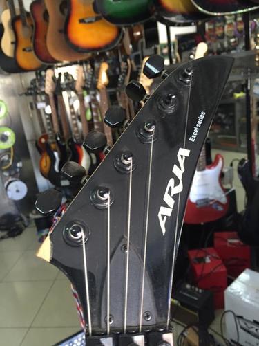 Aria Excel Ser ies Elektricna gitara