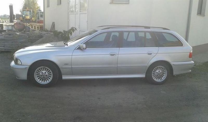 BMW-520--02