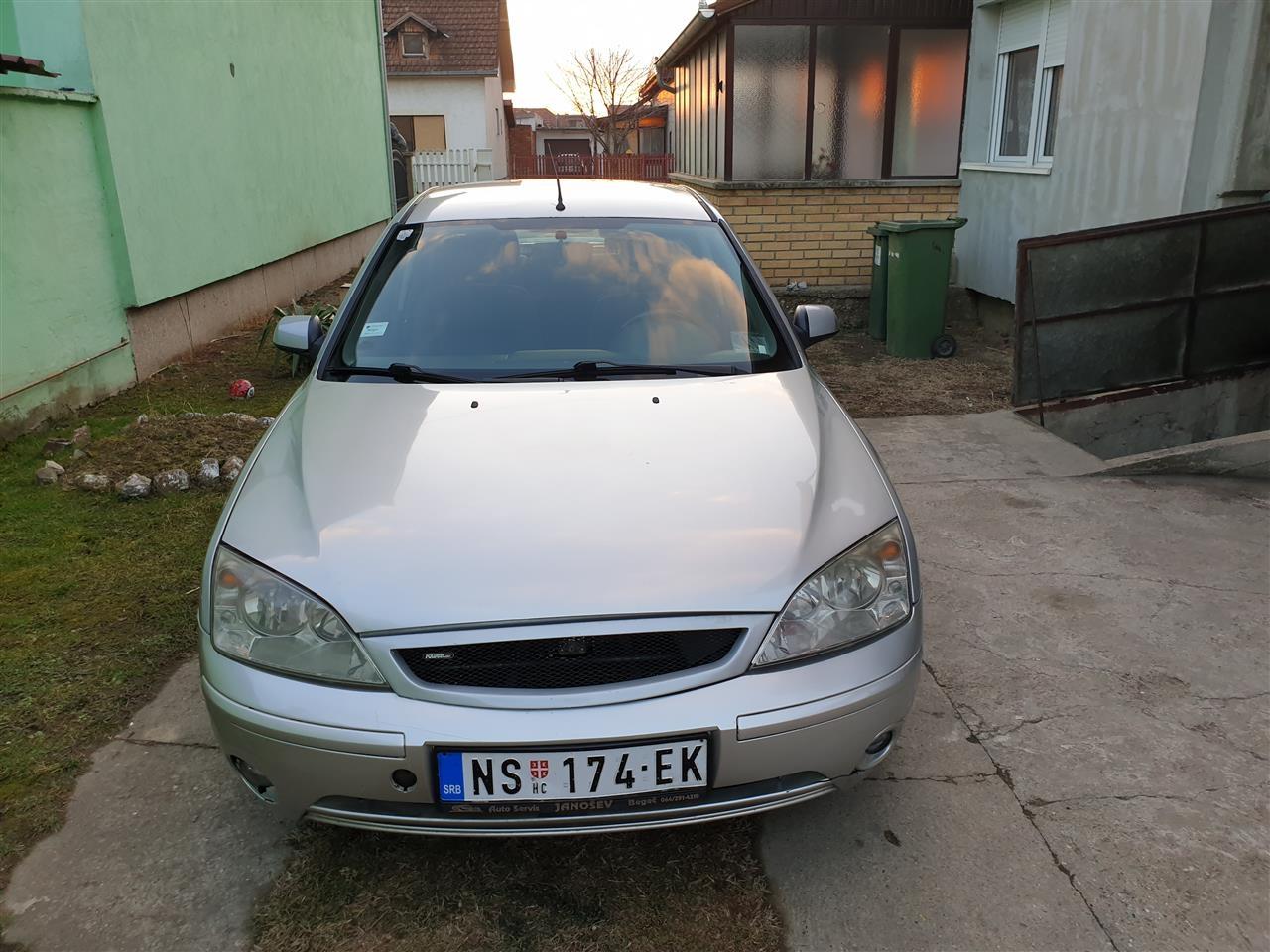 Ford-Mondeo-