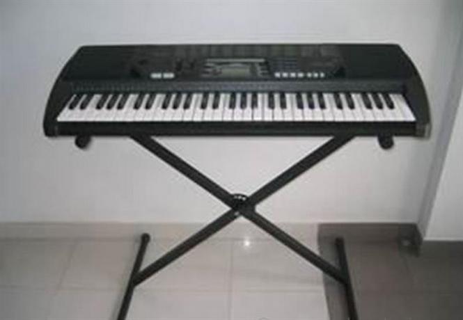 Casio CTK-700 malo koriscena