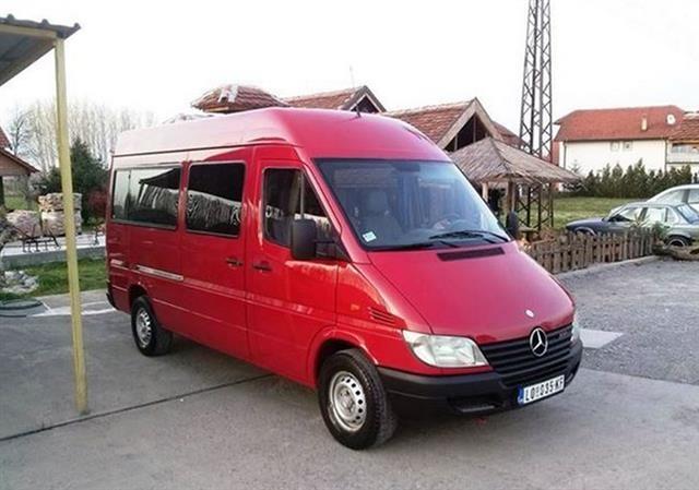 Mercedes-Sprinter-2002