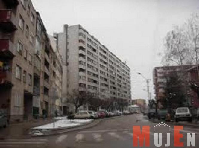 Niš-uknjižen stan 75km
