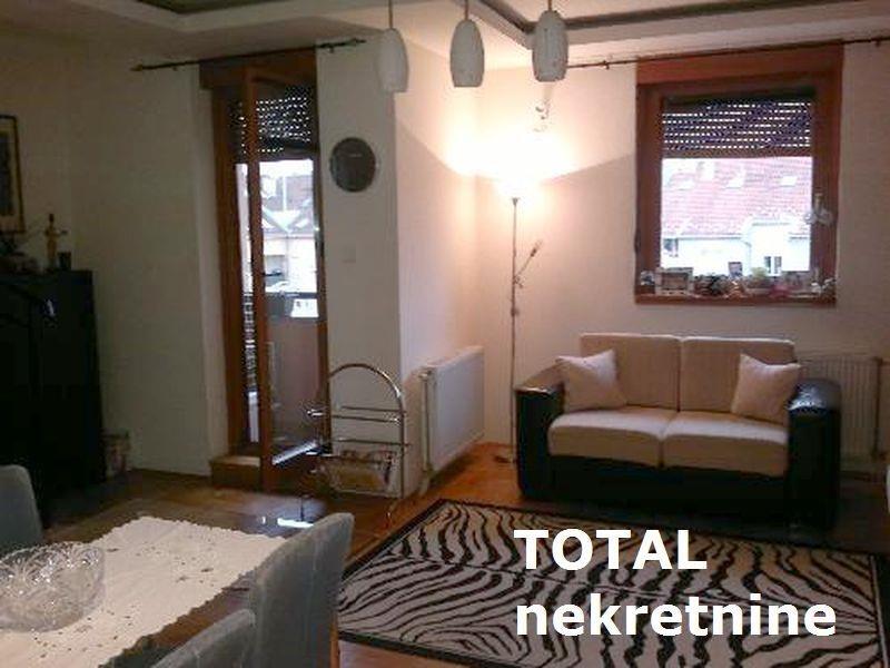 Uknjizen-dvosoban-duplex-stan