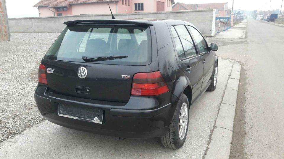Golf-4-1-9-TDI--101KS--2003g