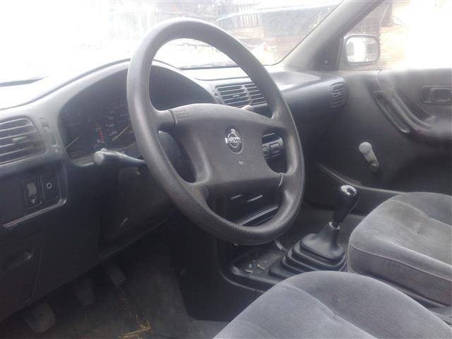 Nissan-Sunny--91
