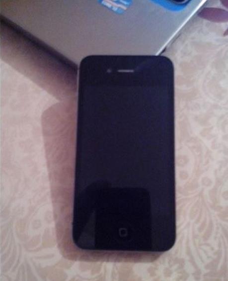 Apple-iPhone-4S-hitno