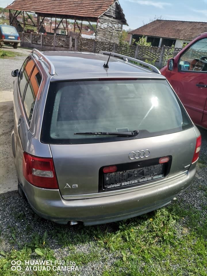 Audi-i-vectra