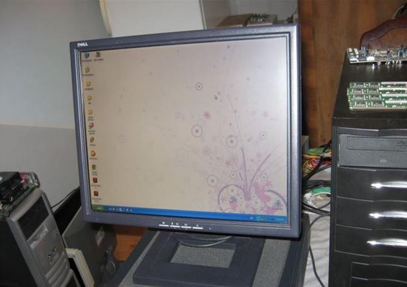 Monitor-Dell-17---perfektan