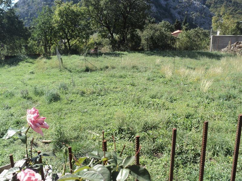 Gradjevinski-plac-od-400m2-u-Sutomore