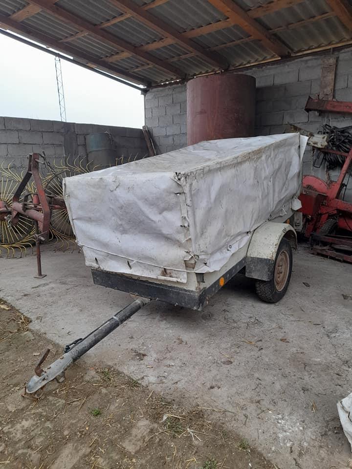 Auto-prikolica