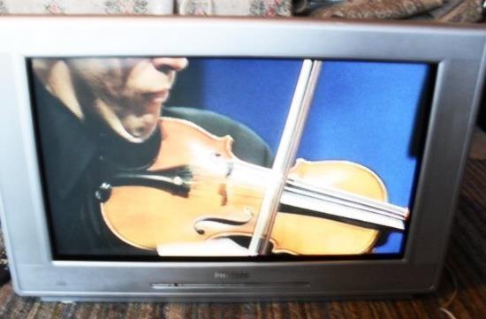 Philips Wide 82 cm 100 HZ Ravan ekran