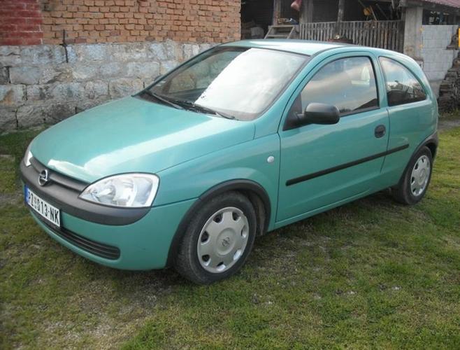Opel Corsa C 1.0 -01
