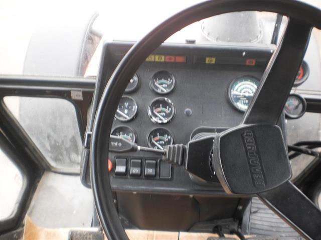 Traktor-BELARUS-MTZ-1025