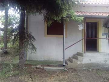 Prodajem plac Miljakovac