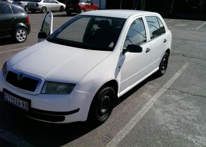 Skoda Fabia MPI -02