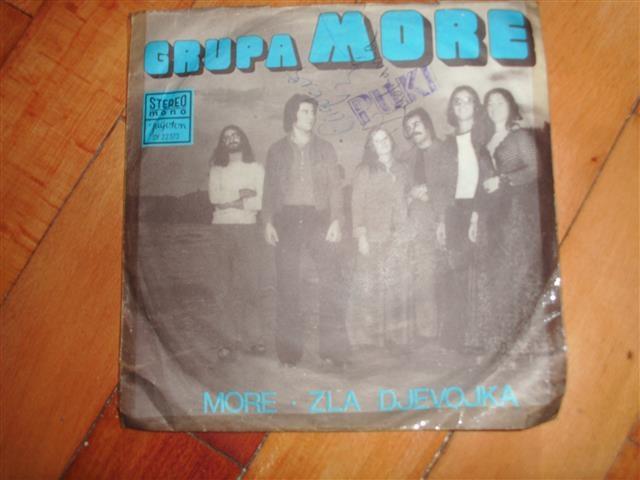 Grupa More - More