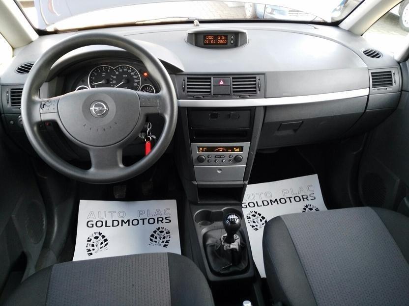 Opel-Meriva-1-7-CDTI--03