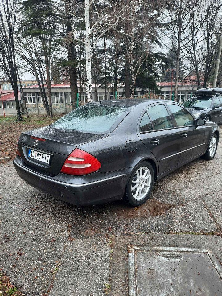 Mercedes-e240