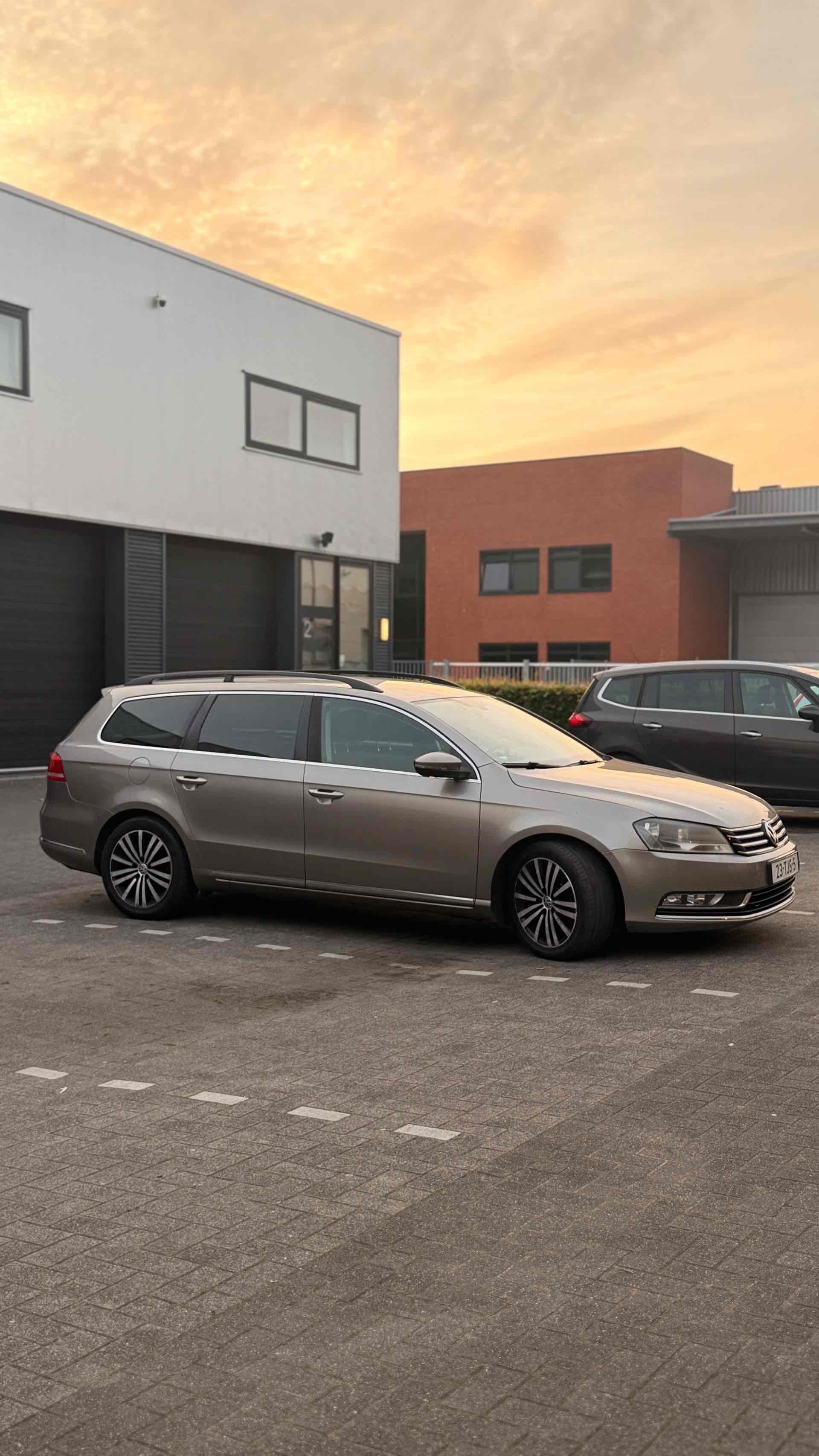 Volkswagen-Passat-b7