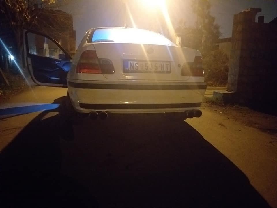 BMW-320i