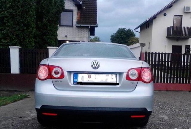 VW-Jetta-1-9-tdi--07