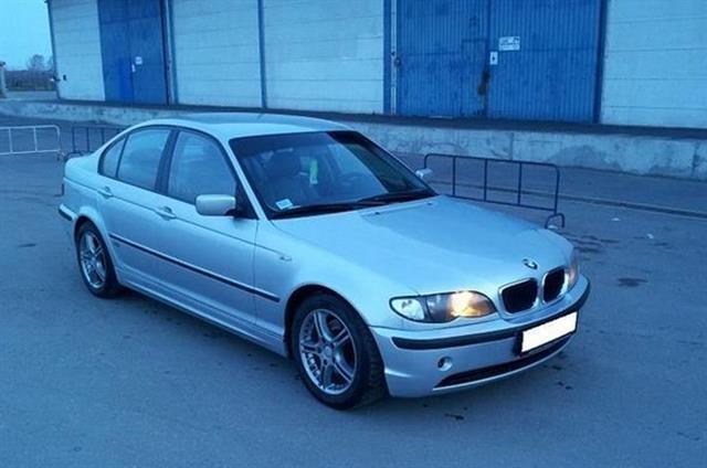 BMW-320D--02