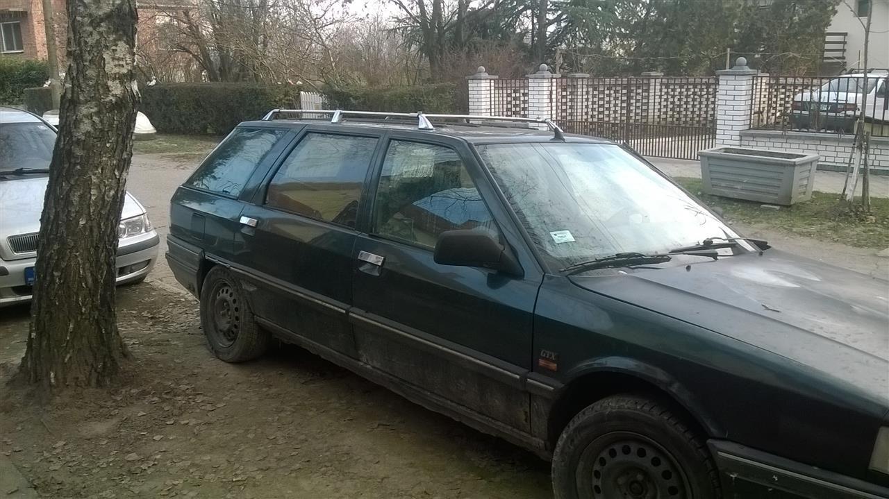 Renault-R-21--92