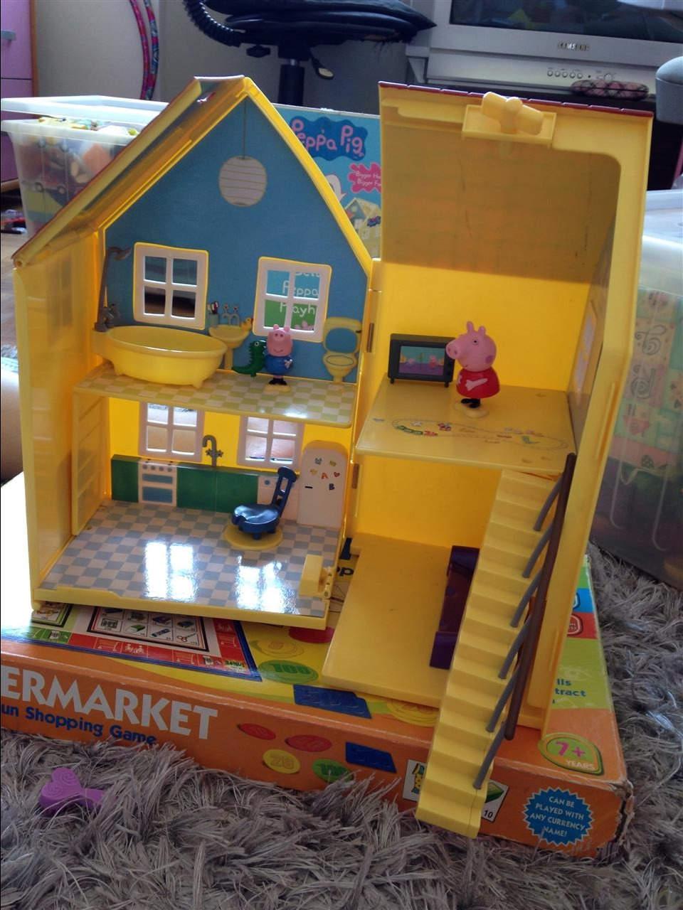 DELUXE-PEPPA-PIG-PLAYHOUSE