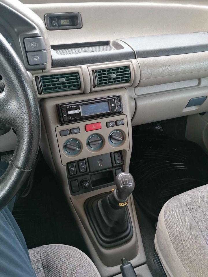 Land-Rover-Frilender