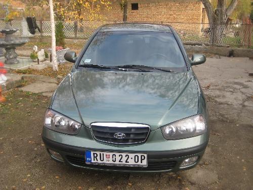 Hyundai Elantra -02