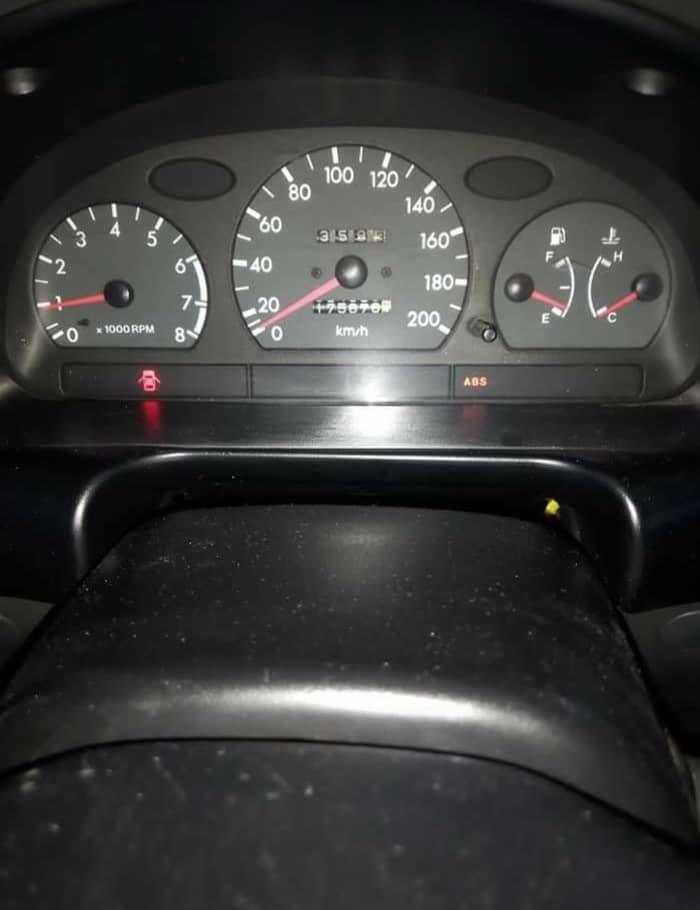 Hyundai-Accent-1-5-ben-automatic