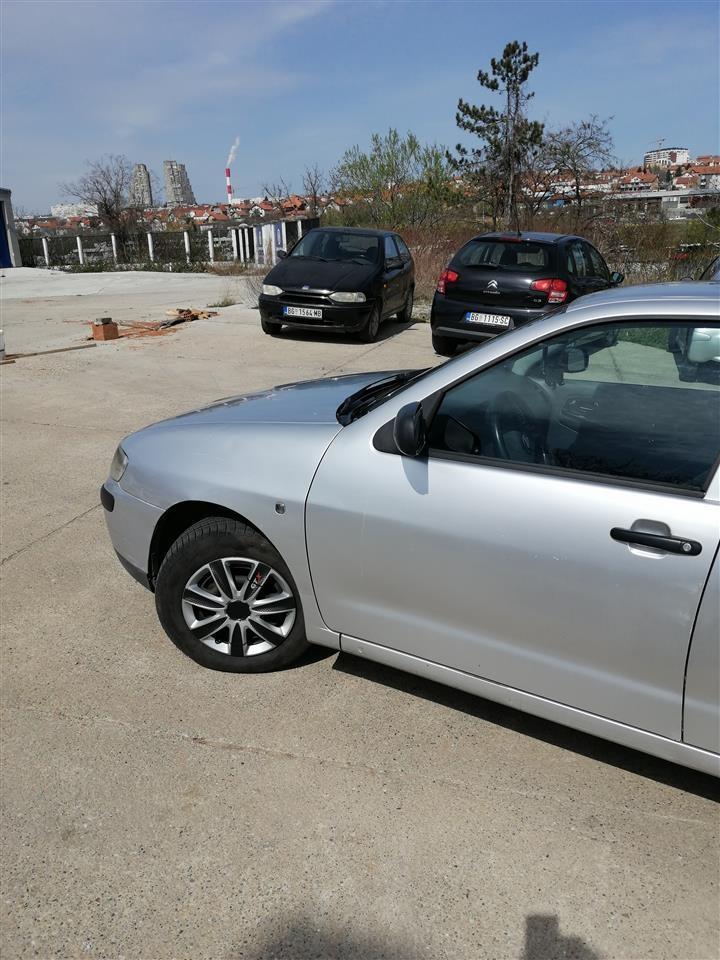 SEAT-CORDOBA-1-4-