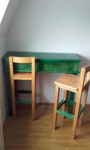 Sank sto sa dve stolice
