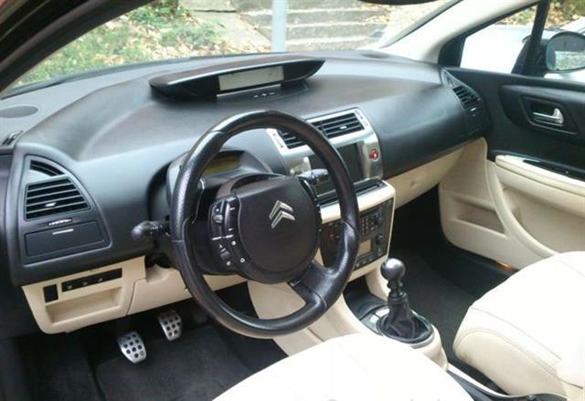 Citroen-C4--05