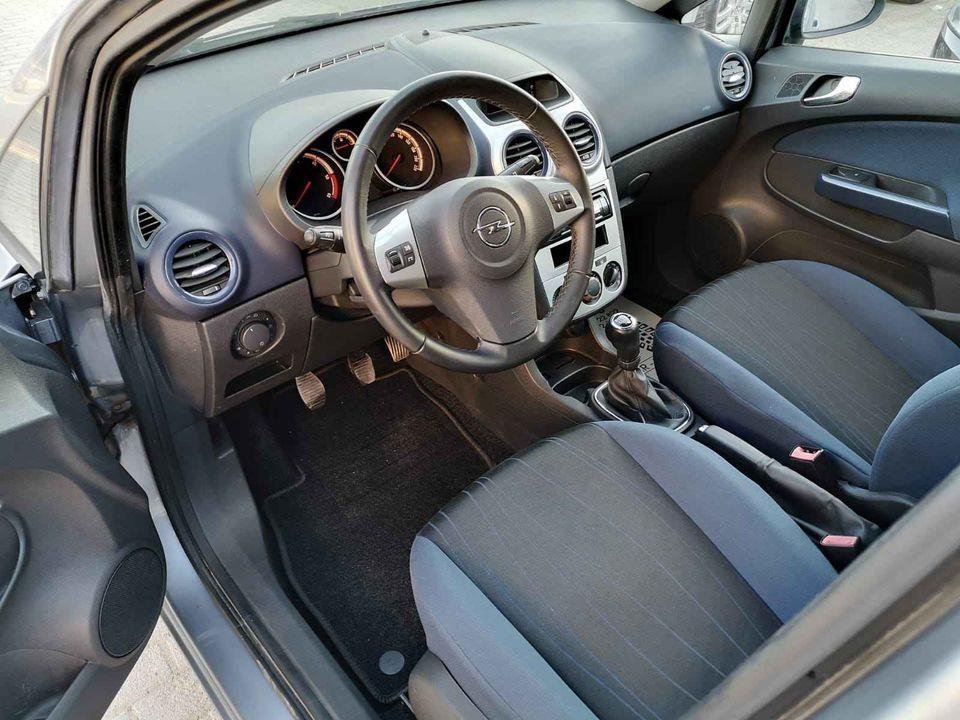 Opel-Corsa-1-3-CDTI-Eco-Flex-2010