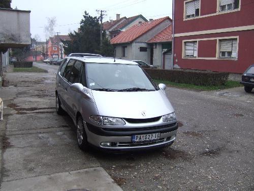 Renault Espace 2.2 DCI - 01