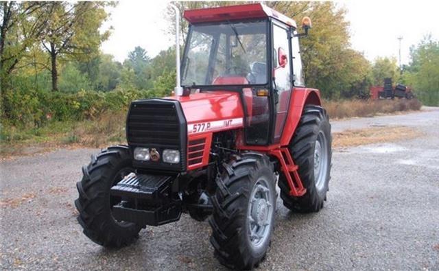 Traktor IMT-577 4WD